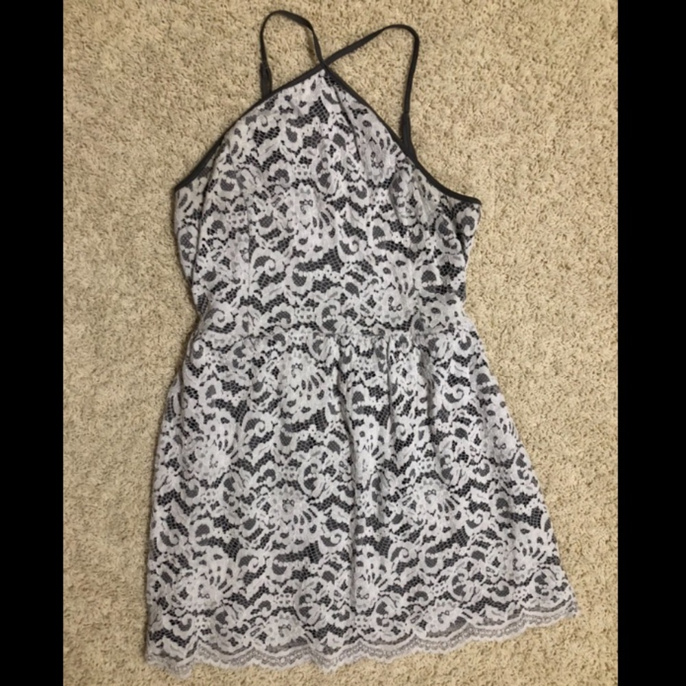 ✨White & gray lace dress✨